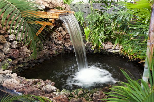 Cascading Water Installation
